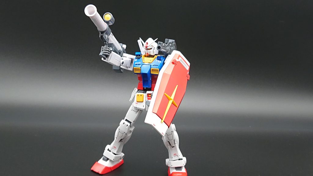 一年戦争世代なので、やはり、このトリコロールカラーが、一番好きです(笑) 