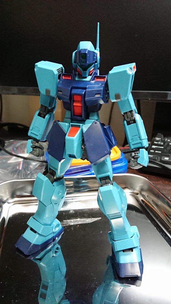 素組でも素晴らしいプロポーション、良キットですね。