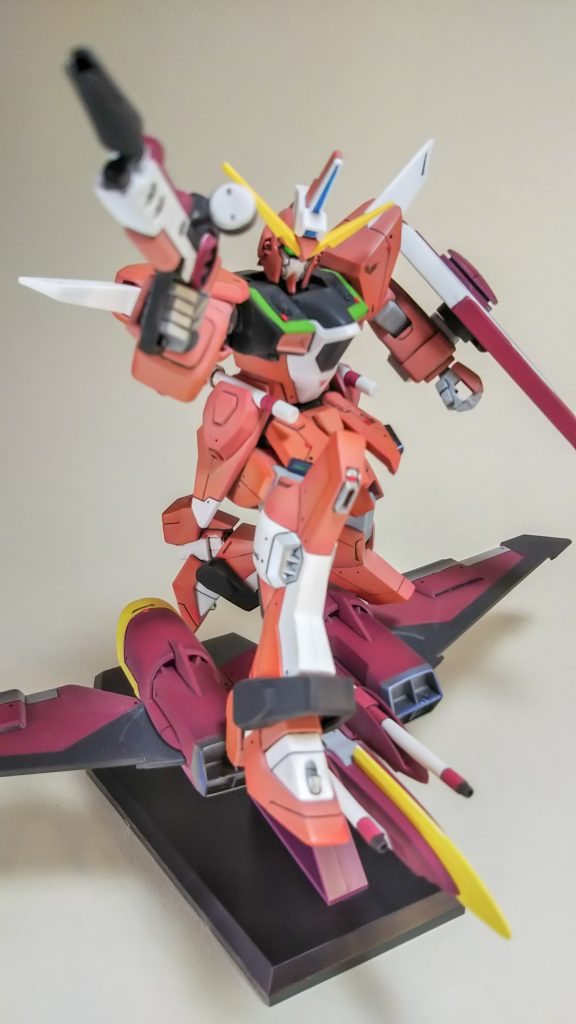 何とか載せてポージングが出来ました。