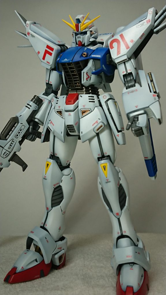 通常のF91のヴェスバーも製作したのでノーマルなF91に差し替え出来ます。