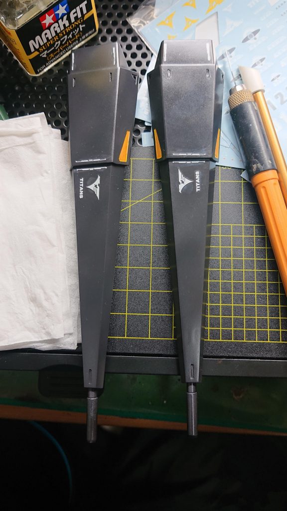 変形するとマークが見えるようになります。