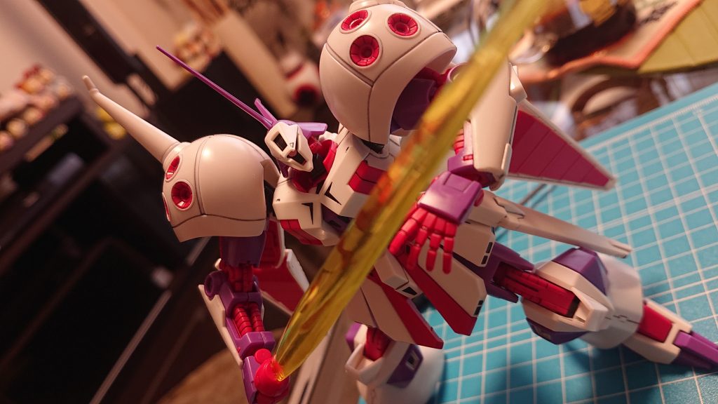 スミ入れして完成です。なお、スミ入れペンはグレーを使用しました🙋