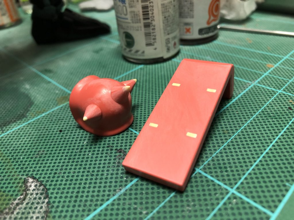 シールドのパテ埋めとスパイクのシャープ化