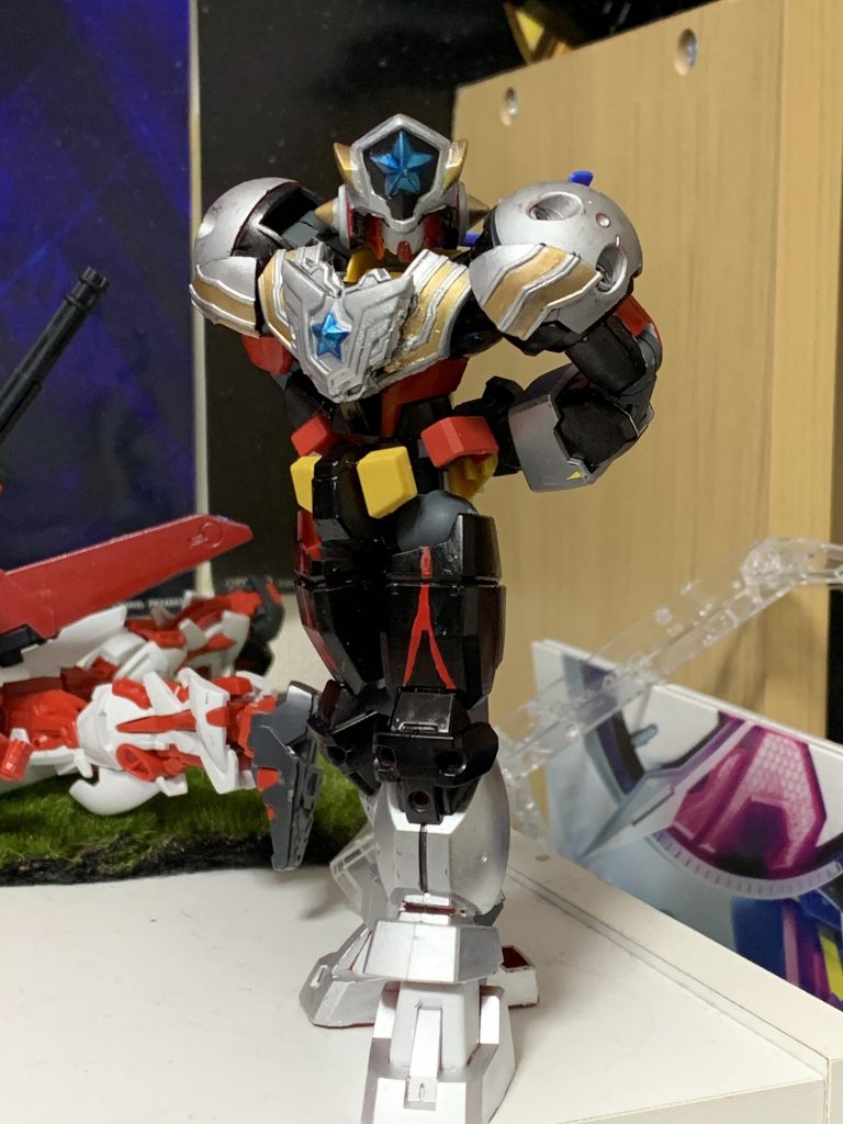 肩にグリムド乗せてんのかーい!!てなわけでガンダムタイタスでした!残り一体!いつ完成するかはわからないですが楽しみにしていただければと思います😌