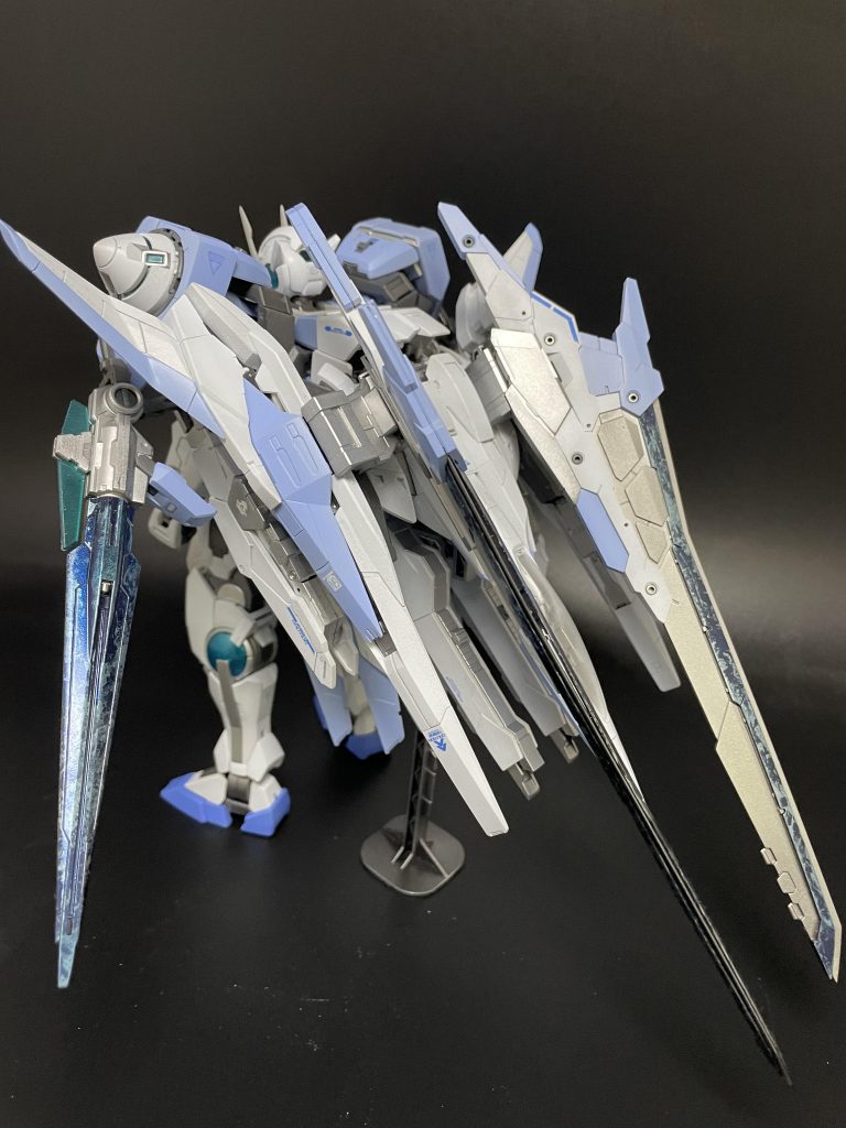 背面のボリュームが凄まじいです。