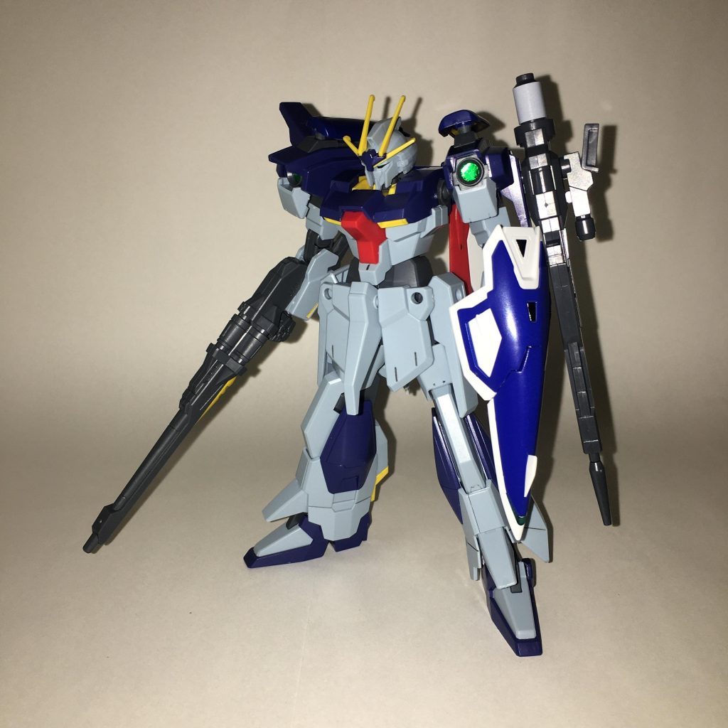 MS形態、正面。