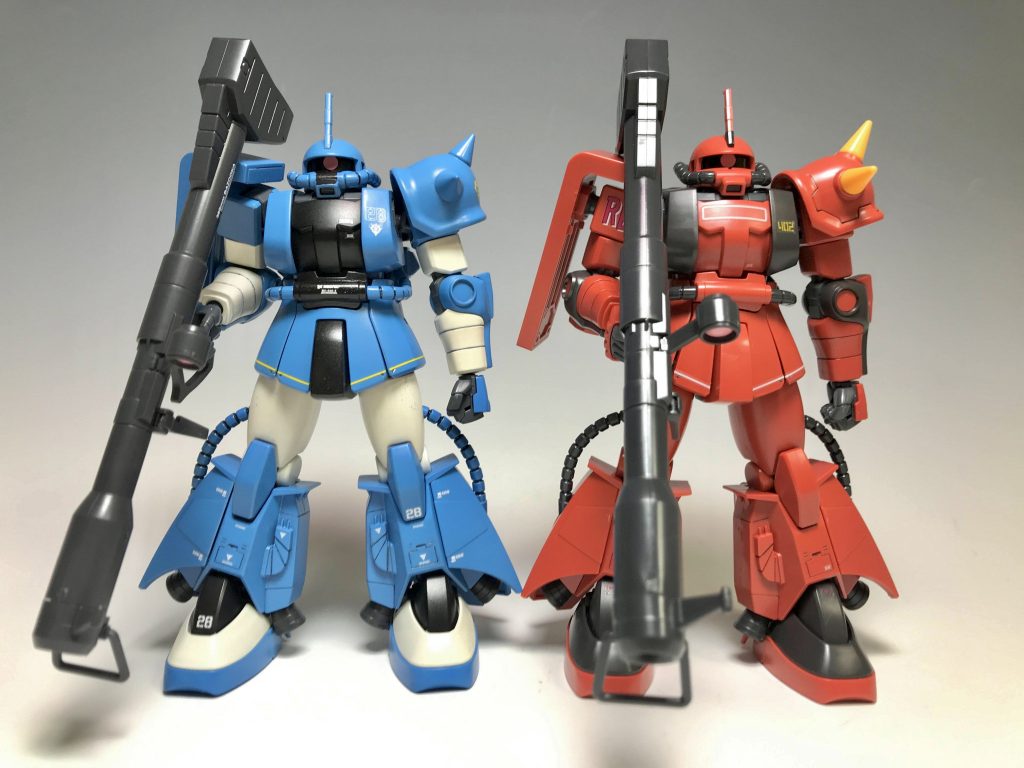 元キットと並べて。カラーリングでだいぶ印象が変わるのは面白いですね。