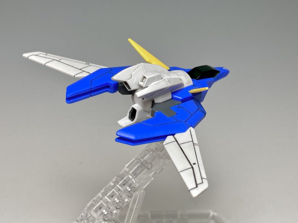 後ろから。急に新規で00外伝のキットが出る昨今(笑)プレバンのラインナップは予想できないもんです。