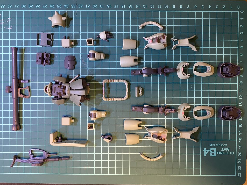 モノアイをメタルパーツ&レジン化、表面処理、穴埋め、400-800のヤスリがけぐらいで、特別なことはしていません。