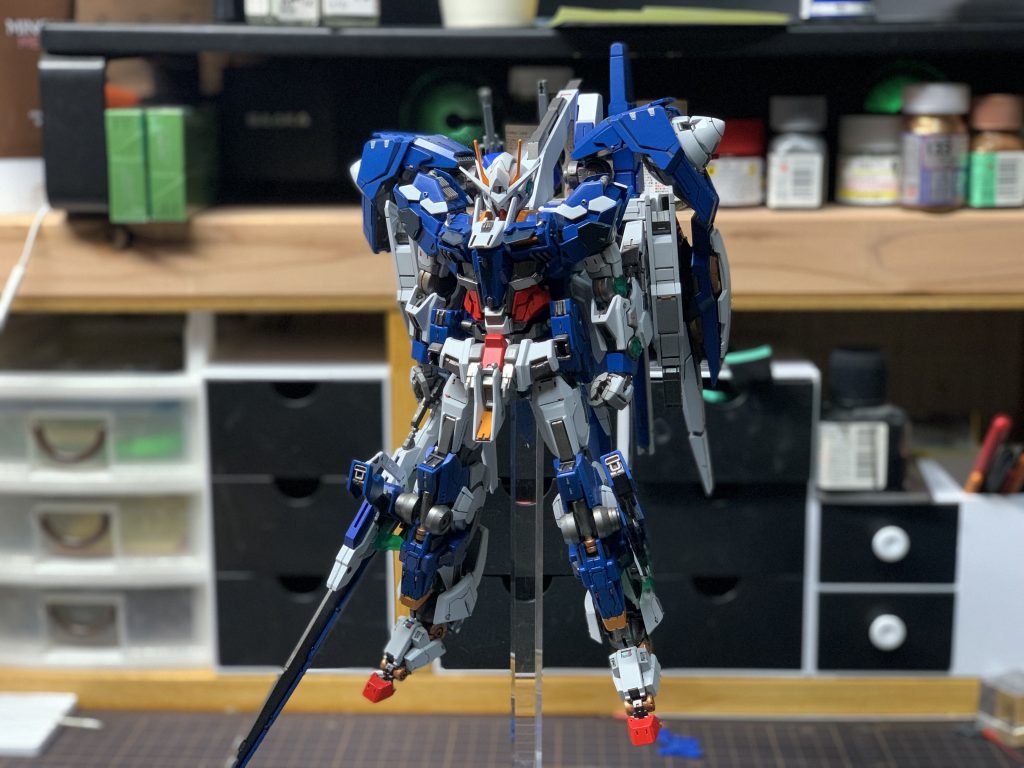 武器含め全ての塗装が終了。その後デカール工程へと移ります。様々な工程がある中で個人的にデカールは苦行です。文句を垂れ流しながらも頑張った自分に賞賛を送りたい所です。
壁に当たりながらも今持ってる技量を発揮出来た作品となりました。