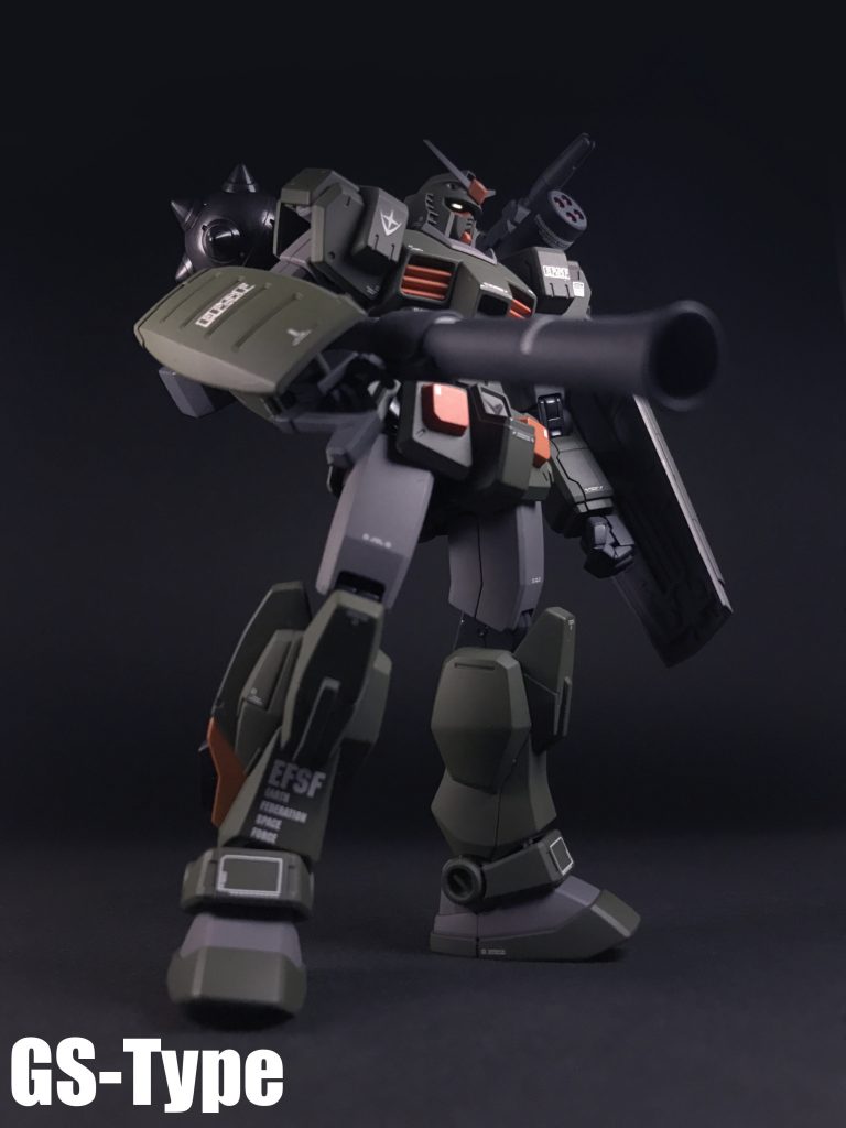 陸戦型です。「陸戦型ガンダムS型」を模しているつもりですが、すべての武装に3㎜軸を設けているので、言い訳が続く限りのバリエーションは在るのです。