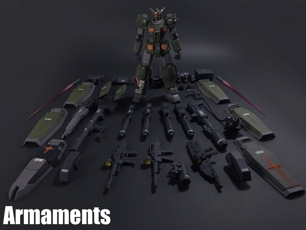 武装やバックパックは一部に3㎜軸を設けている以外は改修していません、手首パーツ5種類、バックパック4種類、シールド8枚4種類、ビームライフル3種類に脱着可能なスーパーナパーム1つ、2連装ビームライフルのバレル4本、バズーカ3種、90㎜アームガトリング砲2門、ビームサーベル2本とガンダムハンマー1つです。感想・まとめカッコつけてますが、元ネタは「フルアーマーユニコーンガンダム」の「追加装甲が無いのにフルアーマーと呼ばれている」事に対する「これは「フルアーマメント(=武装)」を指している」という補足の記載が名前とコンセプトの由来だったりします。過去にTwitterで投稿した作品を改修したものですが、まだまだ改良の余地があります。