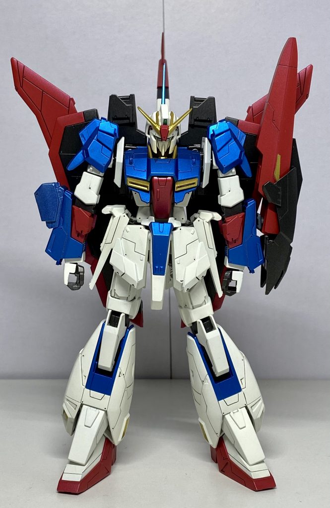 腰のスカートにもユニコーンのパーツ付けてしまったため、立ち姿もいかり肩風にしか立てなくなりましたw