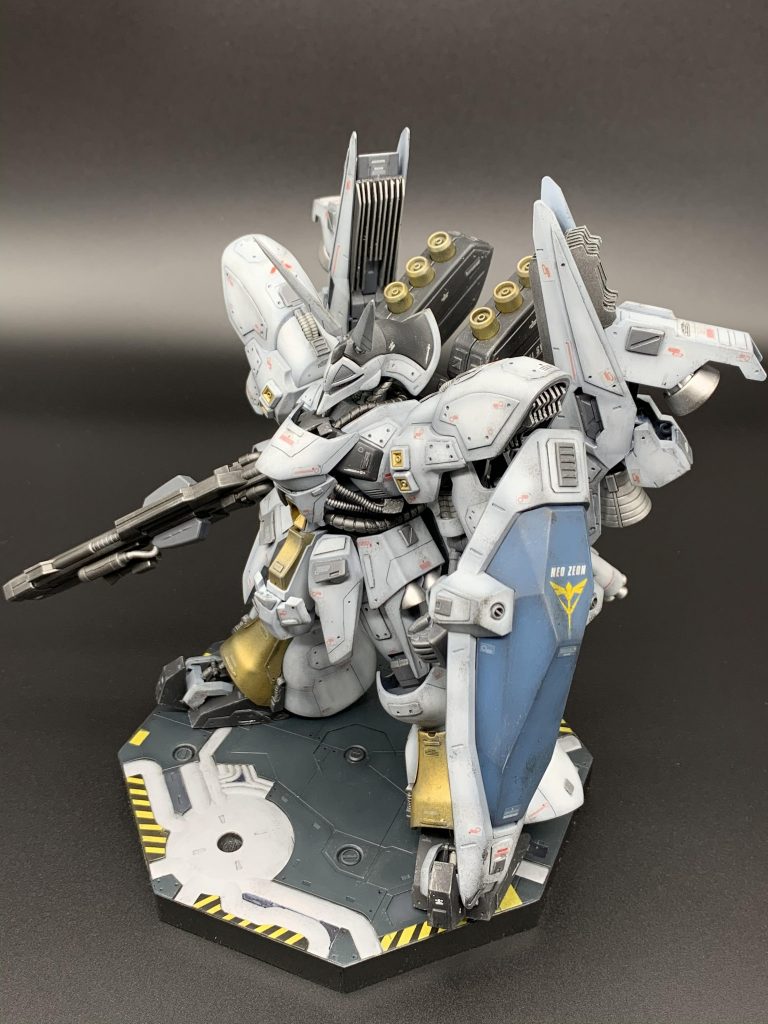 テルティウムアームズや肩に放熱フィン(しいたけ)を取り付け、胸に動力パイプを取り付けました。