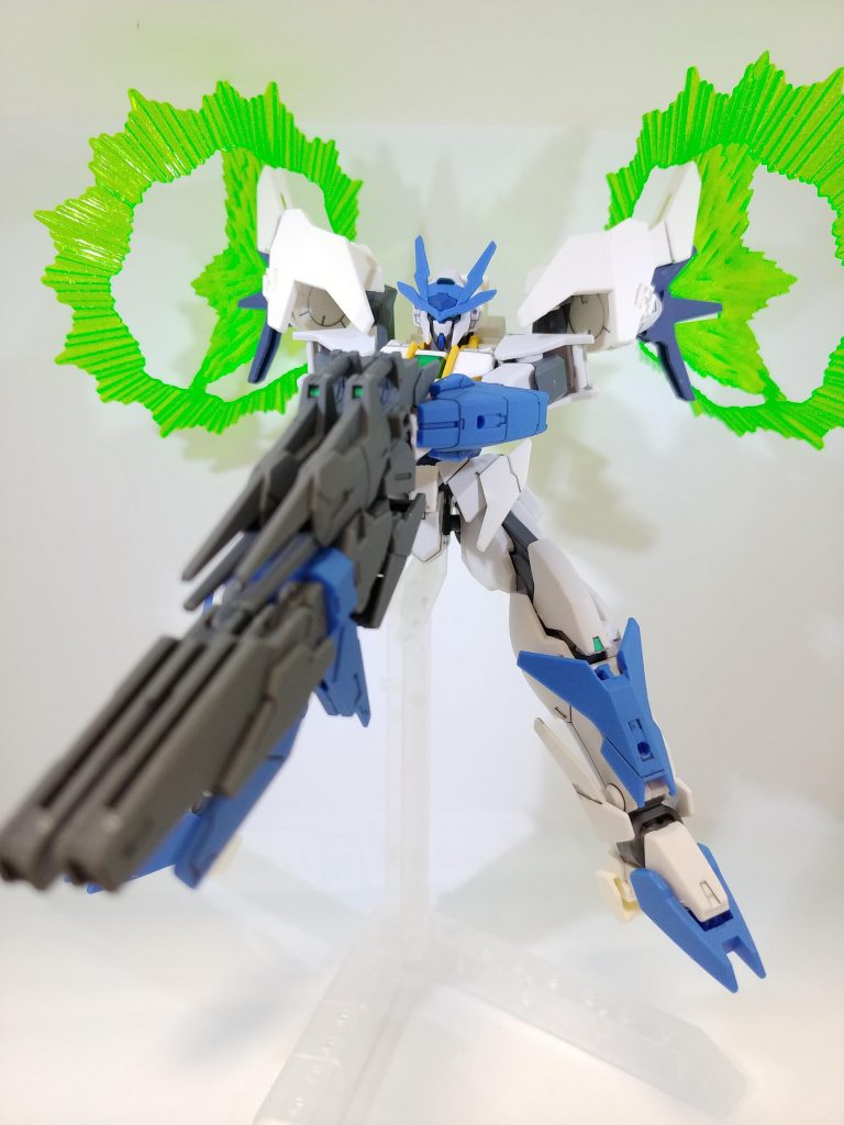 お気に入りなのでもう1回貼りますね。エフェクトパーツはダブルオースカイの時はハイザンヤースカイフェイズに付属していましたね。それから色が変わっていて綺麗な色合いになりました。どっちの方が良かったかは好みかと思いますが、僕はこの色が好きです。