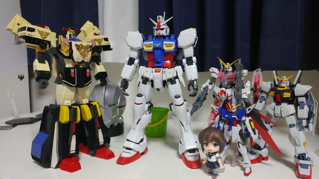 HGとMG等との比較
我が家でトップクラスに大きいロボTOYのジェイデッカー並みに大きいです!!