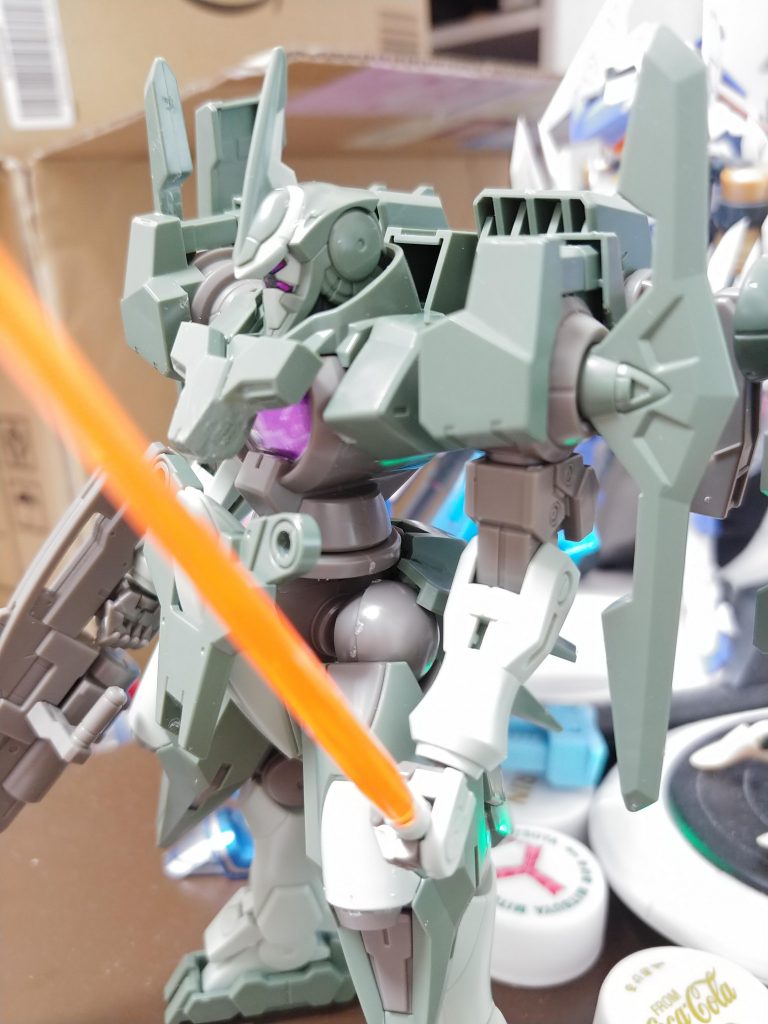 最初はGNディフェンスロッドを使うつもりで成形してたんですよね。結局不採用です。