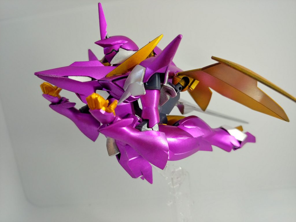 フライトモード!シルバーの尾(ゼダスソード)が目を引きますね。