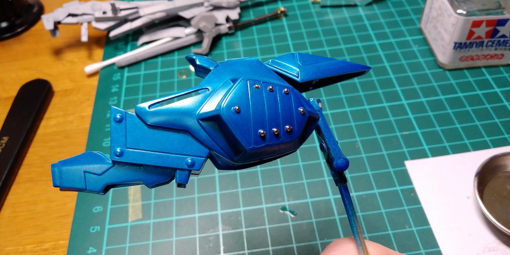 メタルビーズも取り付けてます。