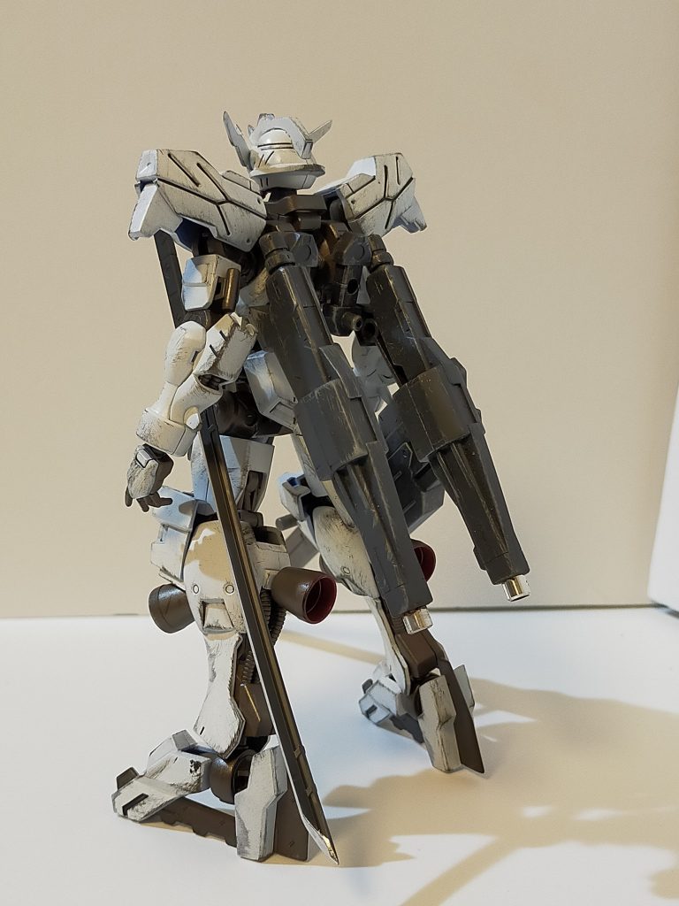 背部にはオプションセット7よりショートバレルキャノンを選択。