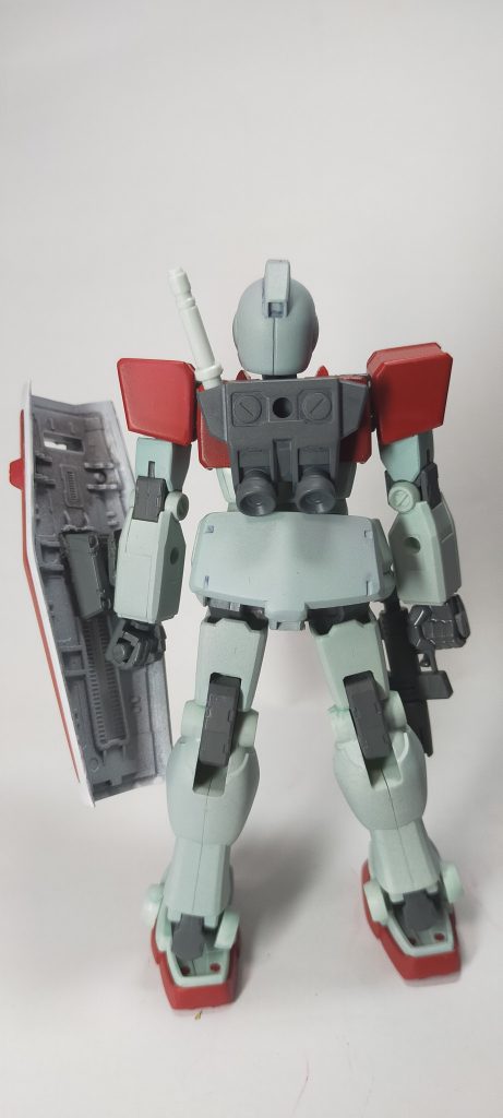 頭、フロントスカート、バックスカート？シールドとスプレーガンはHGジムからもらいました