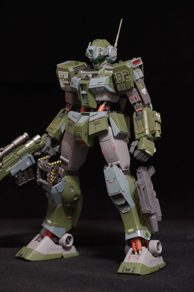 スカートの短小化や腰の軽装甲化&シリンダーの追加を行っています