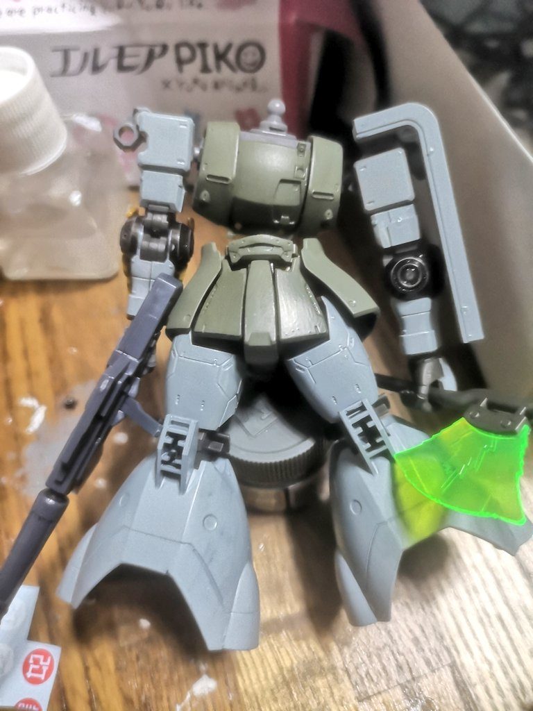 以上、オラザク設定でした。制作のコンセプトはあるもので組み合わせた「プロトタイプ『プロトタイプゲルググ』」です。