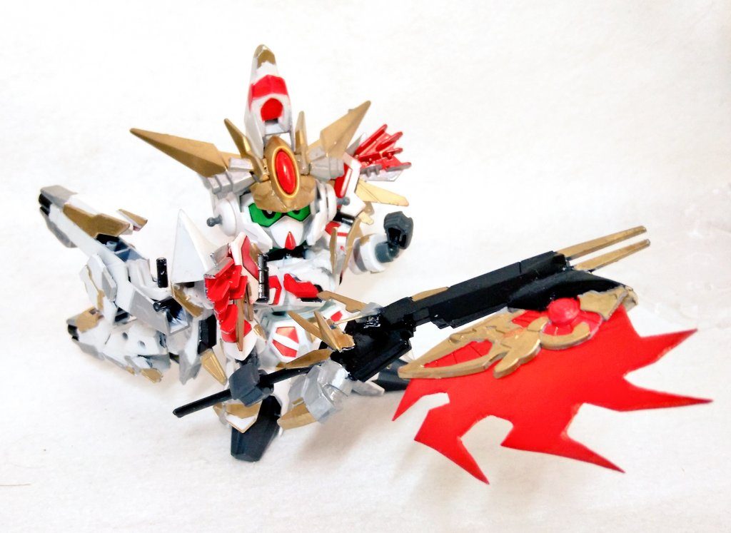 さらに、ハイパービームジャベリンを模したアックスも！SDペルフェクティビリティのジャベリンを意識しました。