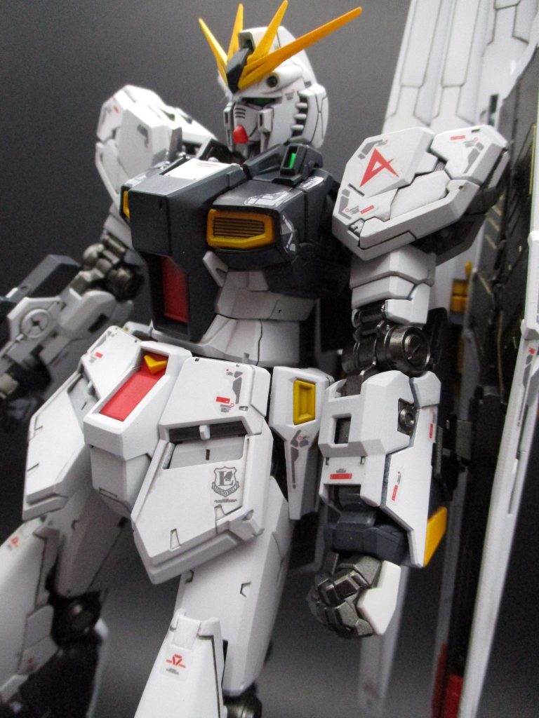 RGはもともと情報量が多いので新規モールドの追加などは無し。色は元の色をあまり変えない程度に変更しています。