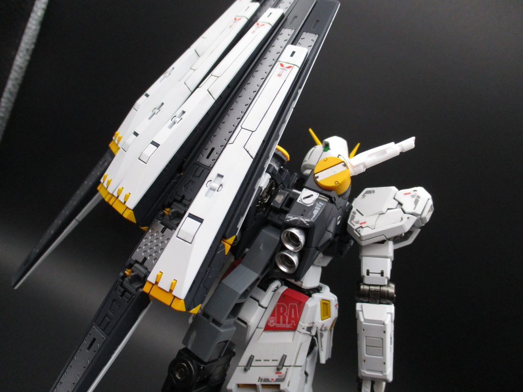 ファンネルはそのままだと少し寂しかったので塗り分けました。いい塩梅になってるんじゃないかと自画自賛(∩'ω'∩)