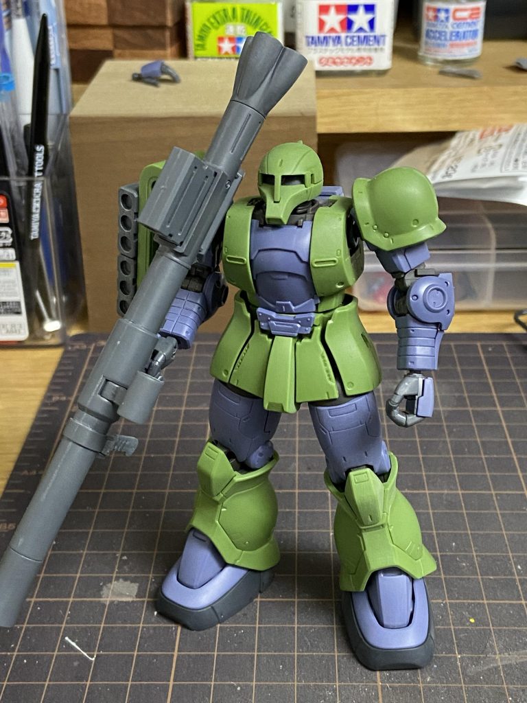 このキットは塗装しなくても普通にかっこいいですね