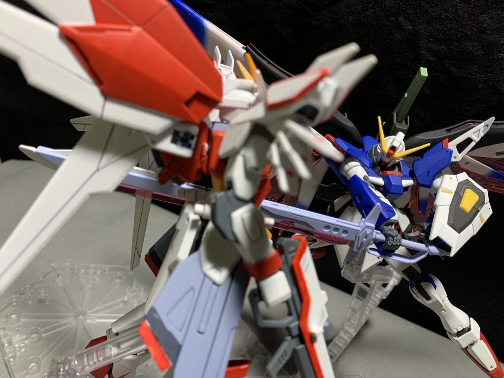 本来の相手はグフイグナイテッドですが所持してないのでフリーダムを串刺し!最後まで見ていただきありがとうございました。