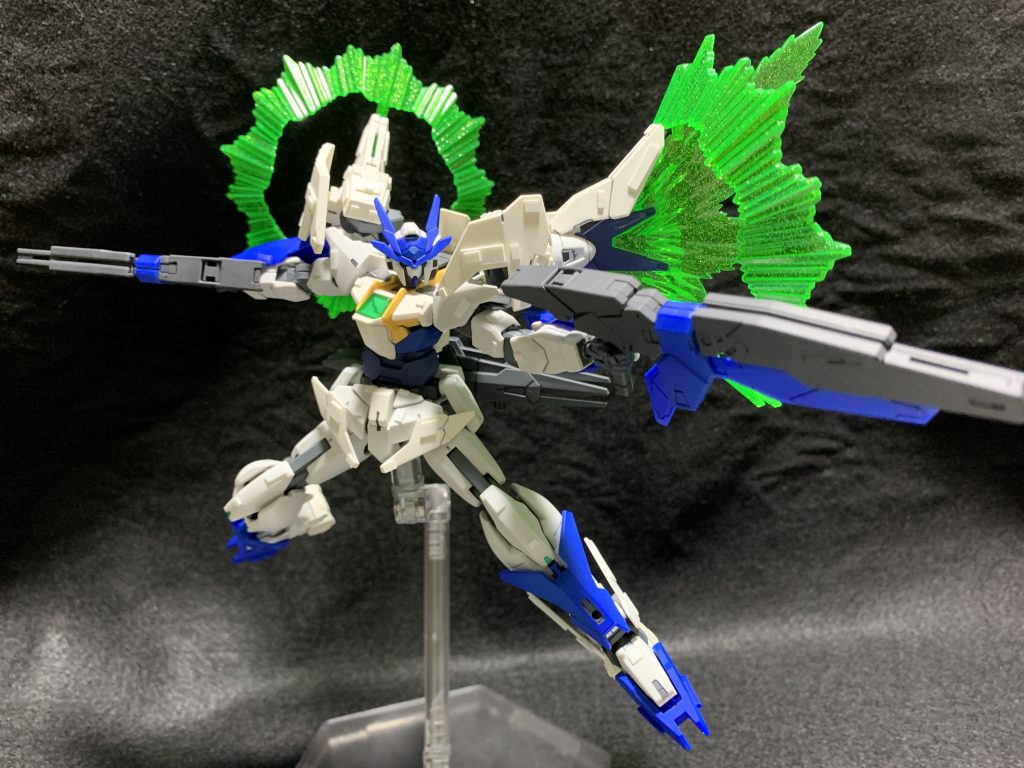 メビウスビームキャノン展開大型ライフルを２丁持つとウイングゼロかストライクフリーダムのポーズに自然となりますね。