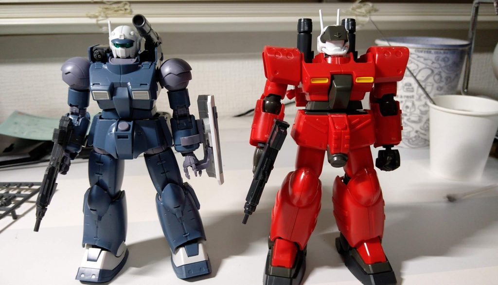 キット間世代が違うこの2機、すんなり混ざるとは思ってなかったけど、思った以上に難航しました。