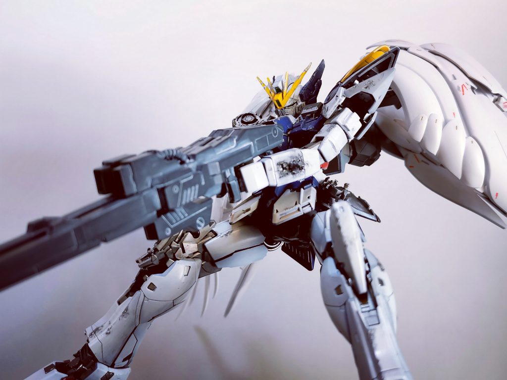 EWを見ながらナタク戦のダメージ、海底から浮上したさいの水垢、サーペントのガトリングの被弾跡、などなどウェザリングを妄想。 