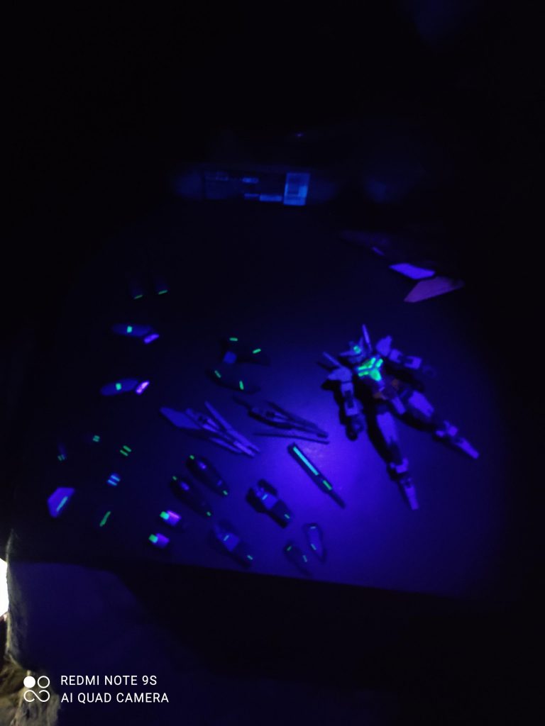 塗装後確認はみ出し等は薄め液で拭き取ります