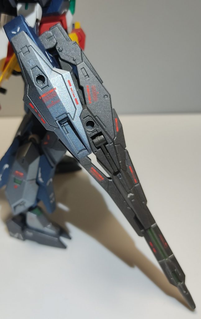 焼鉄色に赤を入れたらデモンベインのクトゥグアっぽくなって個人的にいい感じ