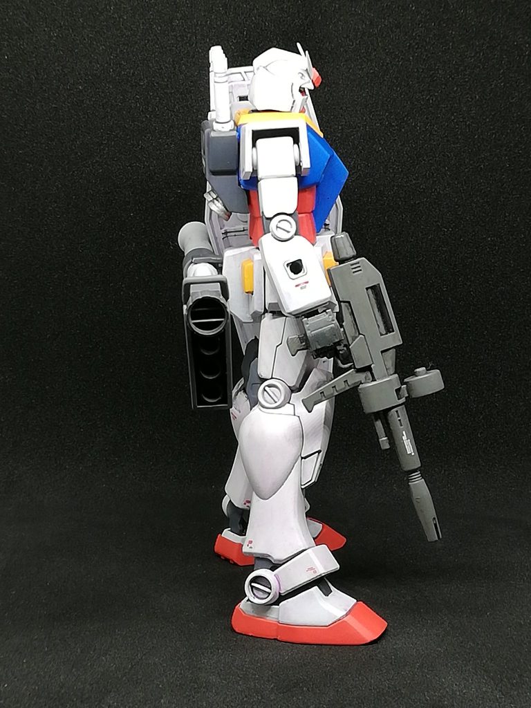 RX-78-2 ガンダム–4枚目/制作者：@Momohiki0928