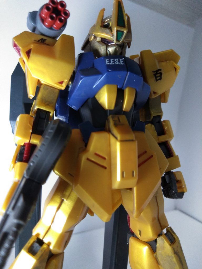 量産型百式改モビルスーツアンサンブルのパーツを使い作りました