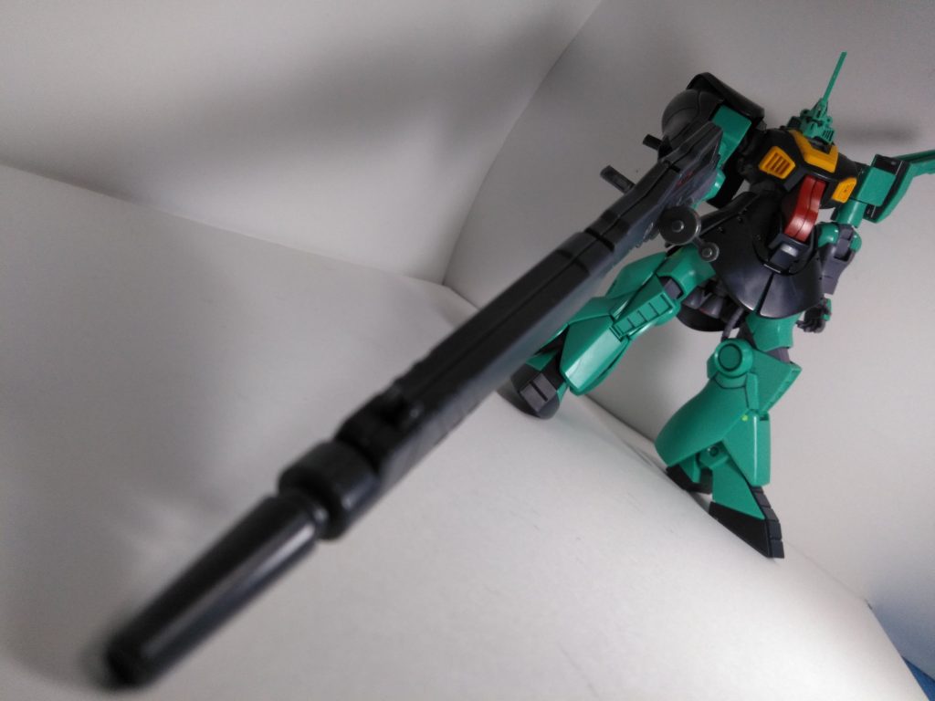 ディジェ武装を変えましたmgサザビーのライフルです