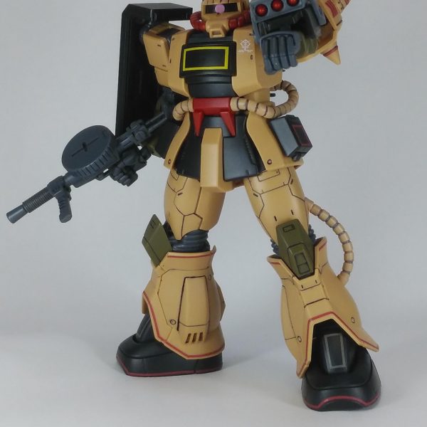 ＨＧ　ザク・デザートタイプ