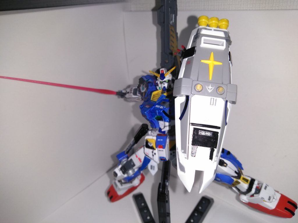 シールドを構えて