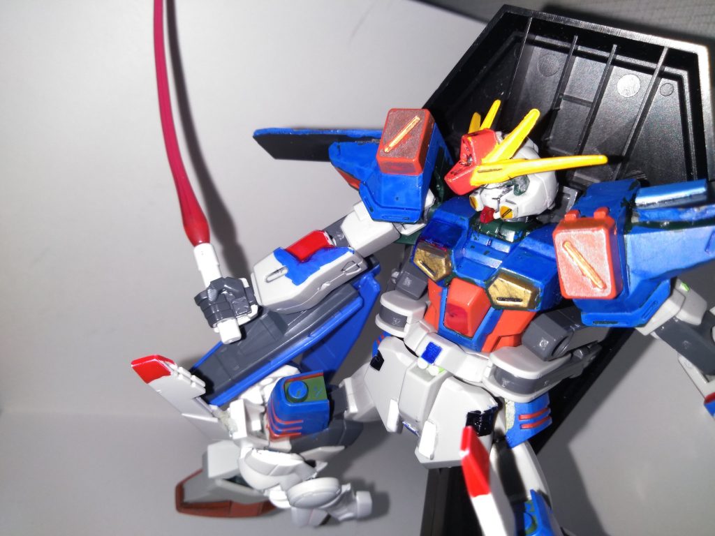 ハイパービームサーベル差し替えでMGのサーベルを使用しました 