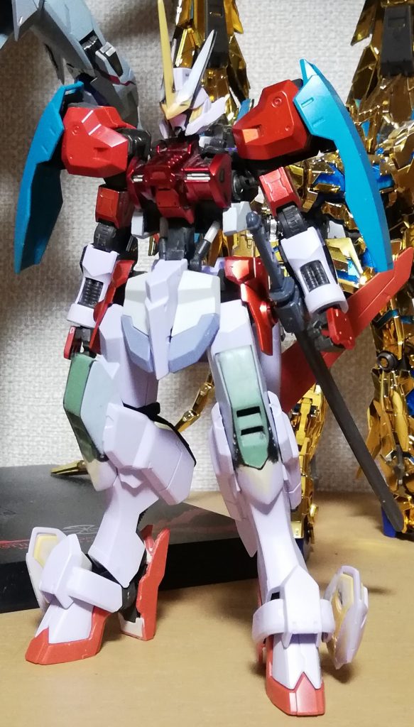 こちらが塗装に入る前の写真です。本体作成の使用キットはガンダム端白星ガンダムアスタロトオリジングレイズリッターフォースインパルスガンダムジムスナイパーK9ユニコーンガンダムDモード以上です。