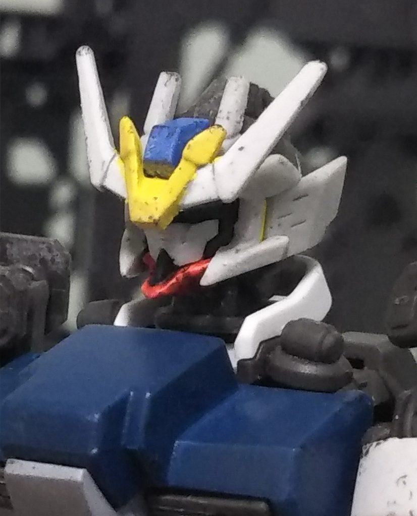 採掘が進み、この機体が発見されると火星の民間組織に引き取られた。その際に破損していたパーツをグレイズ系のものや独自に製造したパーツに換装。なんとか稼働できる状態にまでこぎ着けた。