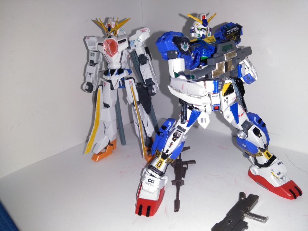 モビルスーツ形態
はい
初期の方に作ったのでダサいです