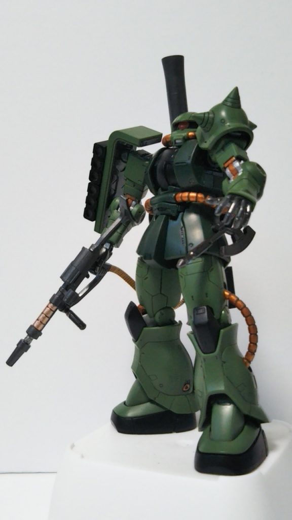 成型色ベースに…筆塗り部分塗装→合わせ目消し→スミ入れ→メラミンスポンジ仕上げ😁簡単仕上げです😎