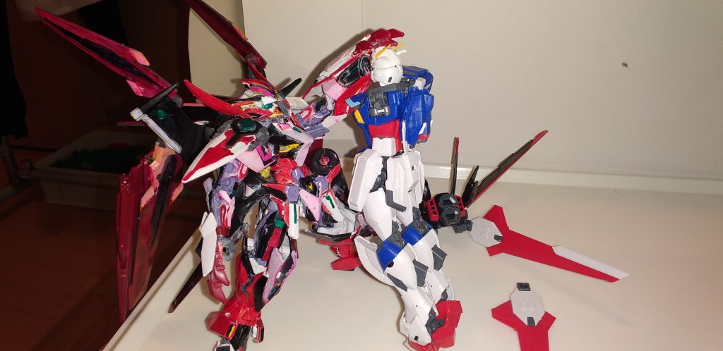 「やはりこの程度か……」と勝利したガンダム。「クッソォォォォォーーーーーー！！！」と悔しがるシンアスカ。