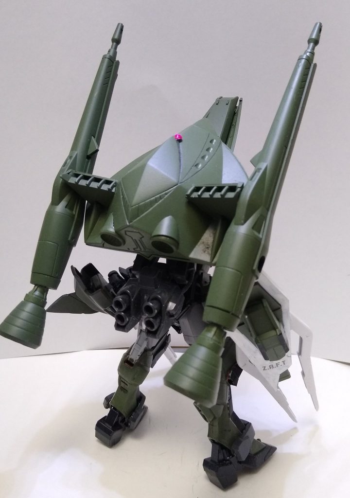 ちなみにカオスのパーツは一切使っておりません旧HG ∞ジャスティス＋旧HGUC ガンダムマークII ＋ガンダムジェミナスLOブースター＋旧キット ビグロ＋旧キット デスサイズ＋1/144 ブラストインパルスです。