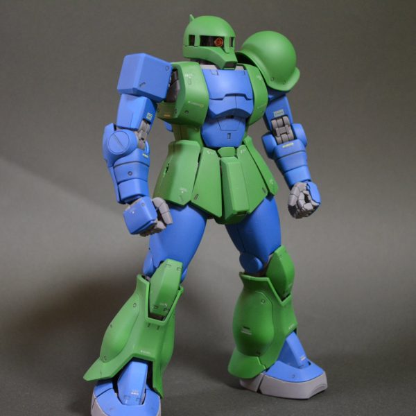 ガンダム」ヴゥォォ～ン…「こいつ…光って音も鳴るぞ！」シャア